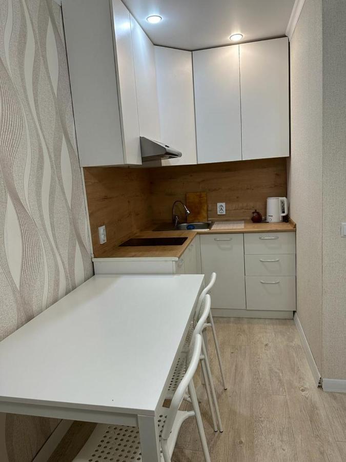 Аэропорт 5 Минут Apartamento Astana Exterior foto