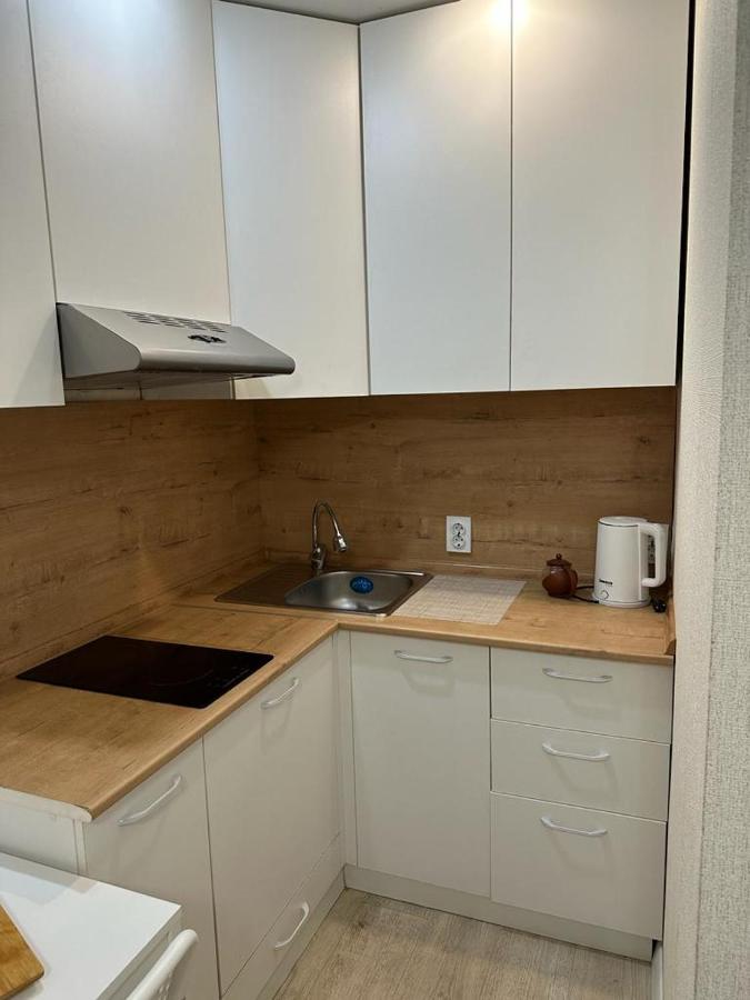 Аэропорт 5 Минут Apartamento Astana Exterior foto